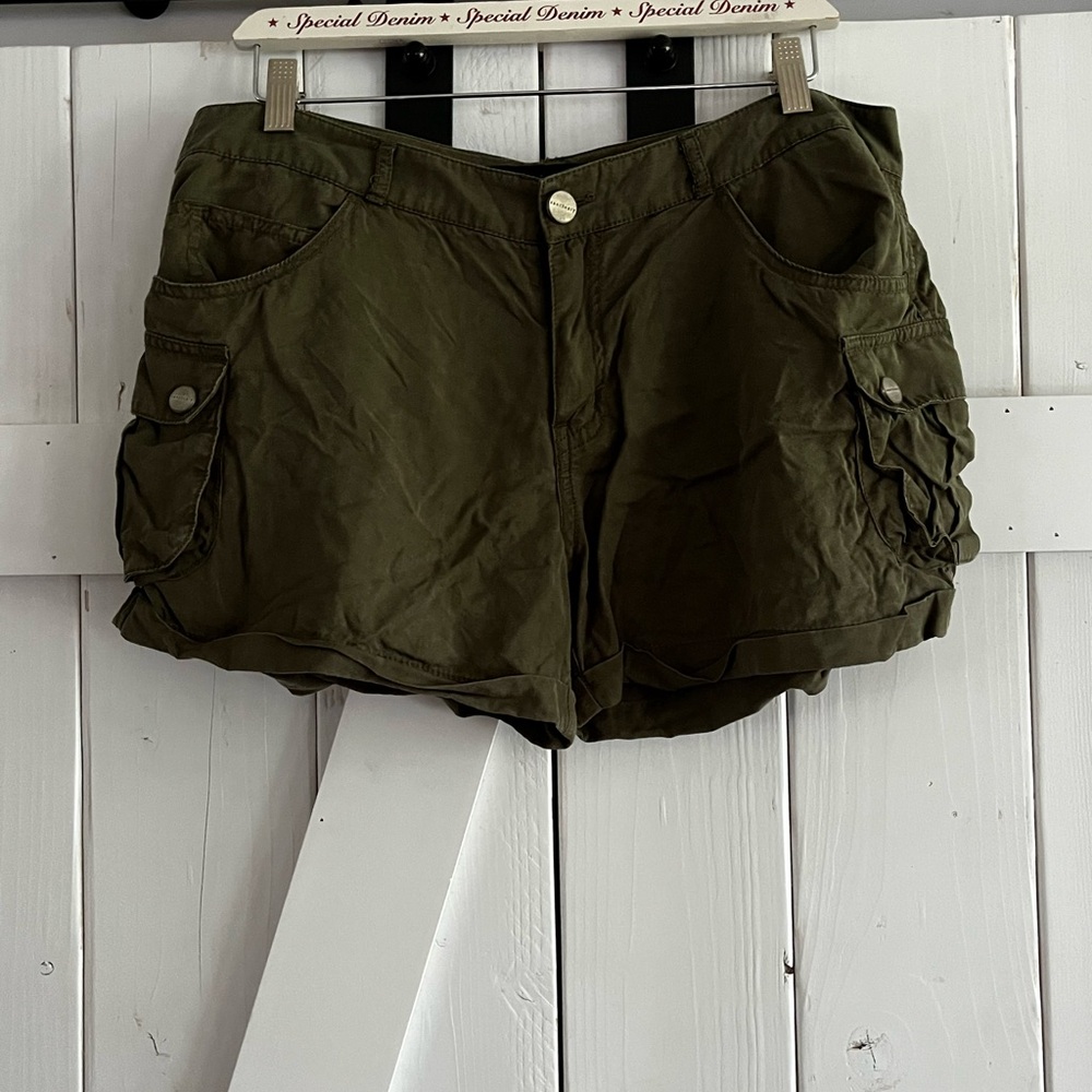 Sanctuary cargo shorts